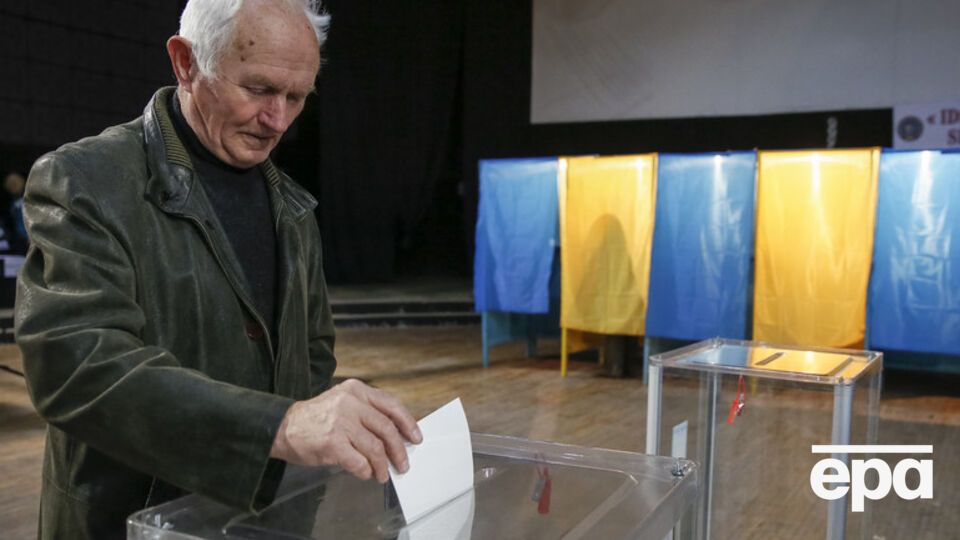 Голосование на одном из участков в Киеве началось с задержкой более чем на час