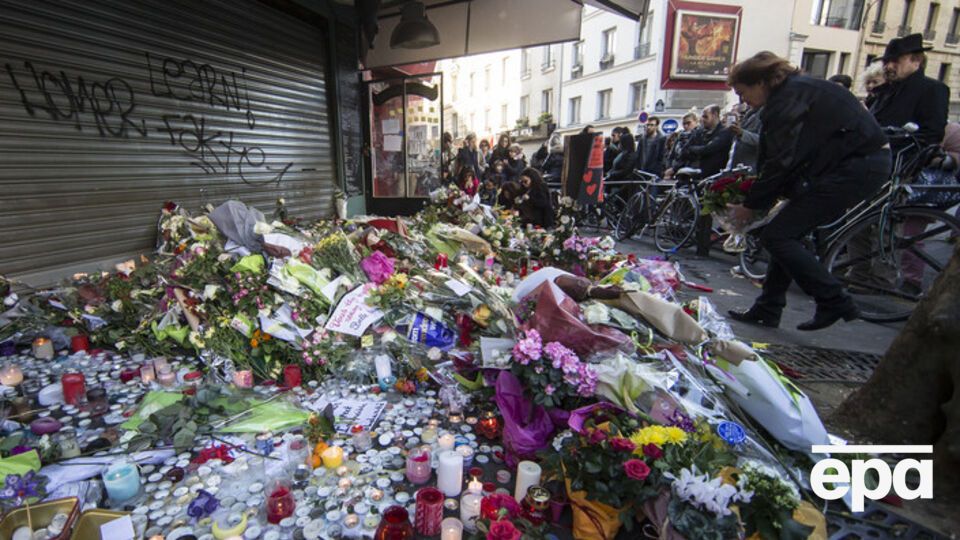 Во Франции объявлен траур по погибшим в серии парижских терактов 13 сентября