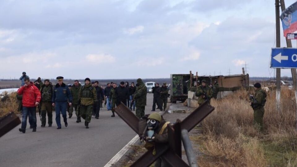 Сегодня из плена боевиков освобождены два представителя службы по чрезвычайным ситуациям