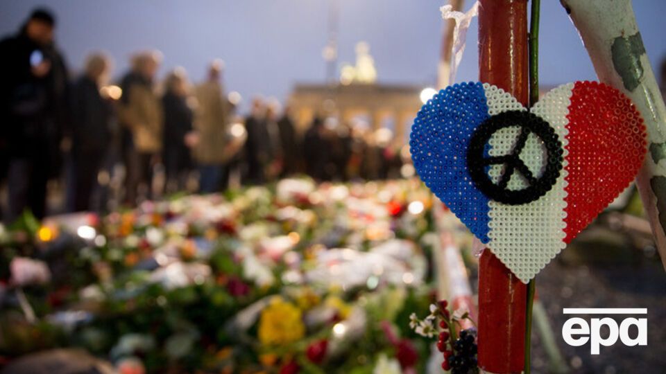 Эйдман: Реакция Запада на страшные теракты в Париже повторит события, произошедшие после атаки террористов на небоскребы в Нью-Йорке