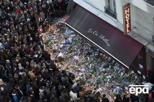 Число жертв терактов в Париже выросло до 132