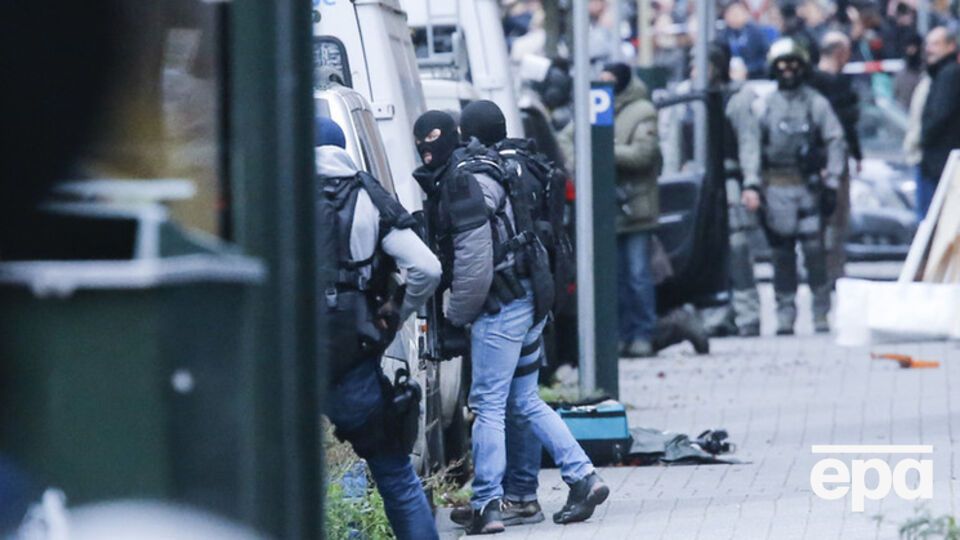 На улицах Брюсселя десятки полицейских с оружием и в масках