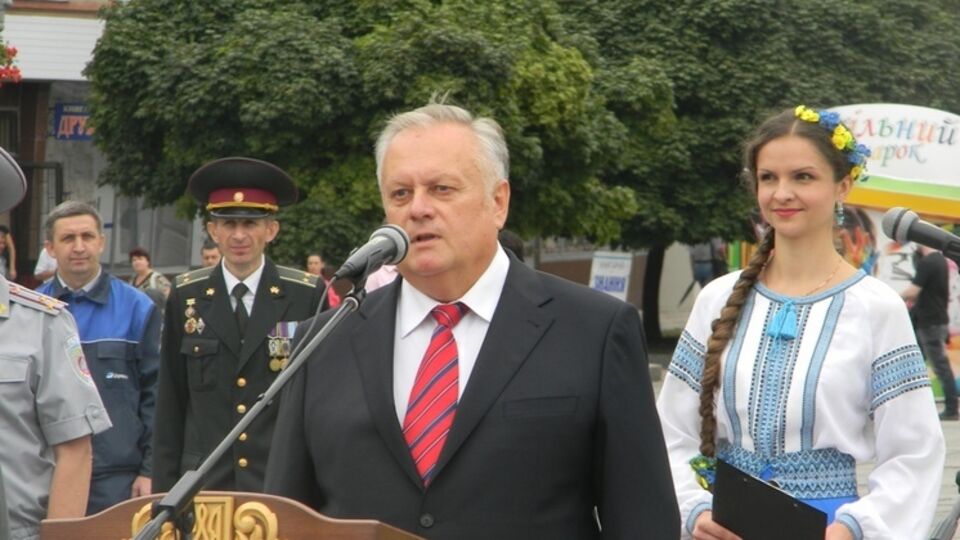 За действующего мэра Ровно проголосовали две трети избирателей