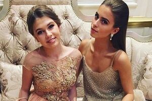 Девушки в жизни являются подругами