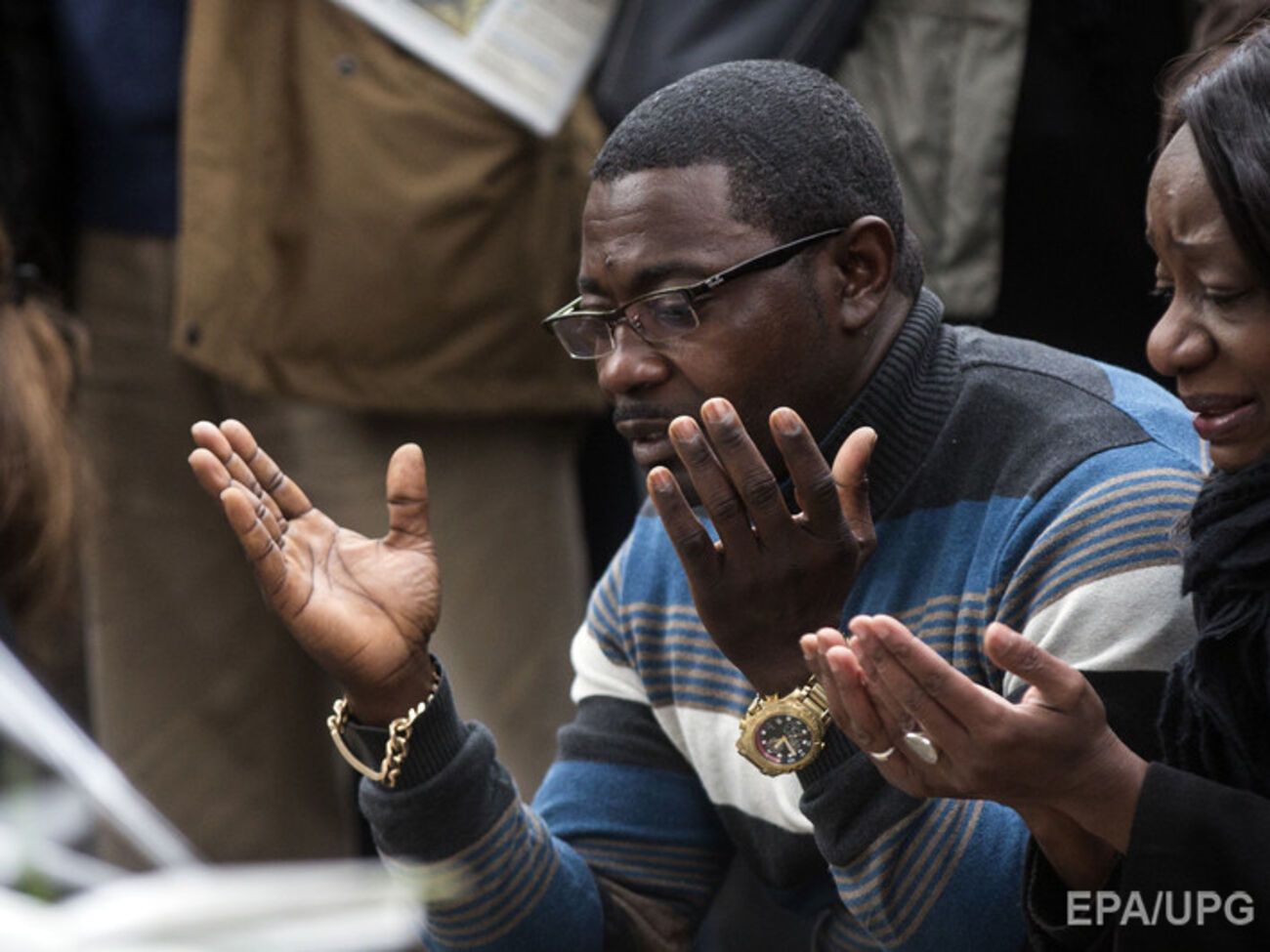 В полдень в Европе прошла минута молчания в память жертв терактов 13 ноября. Фоторепортаж