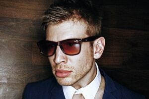 Клип Дорна переполнен откровенными сценами