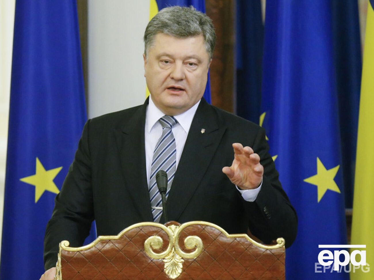 Порошенко подписал закон о допуске иностранных военных в Украину