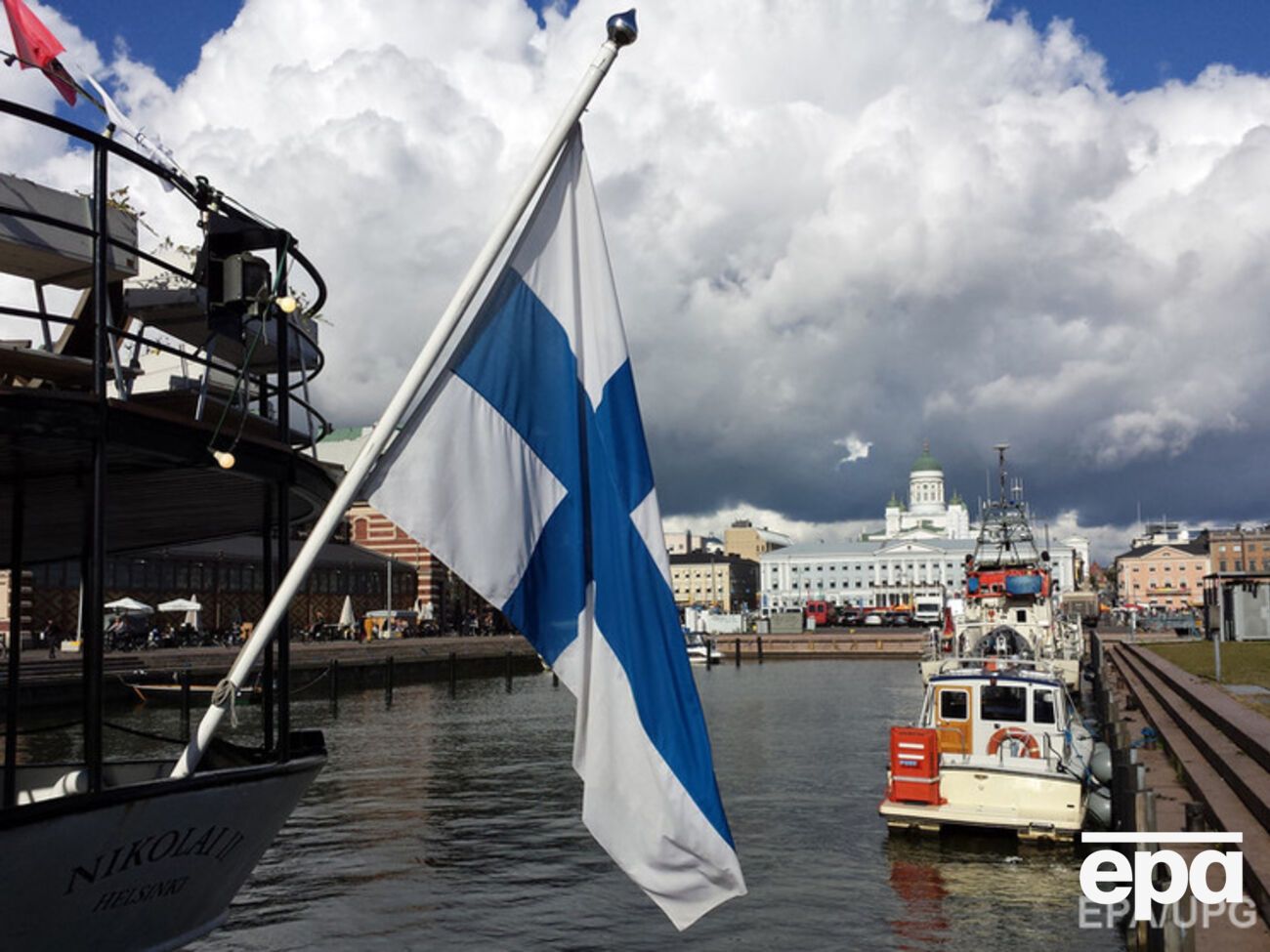 Кредиторы Греции согласились выделить стране &euro;12 млрд