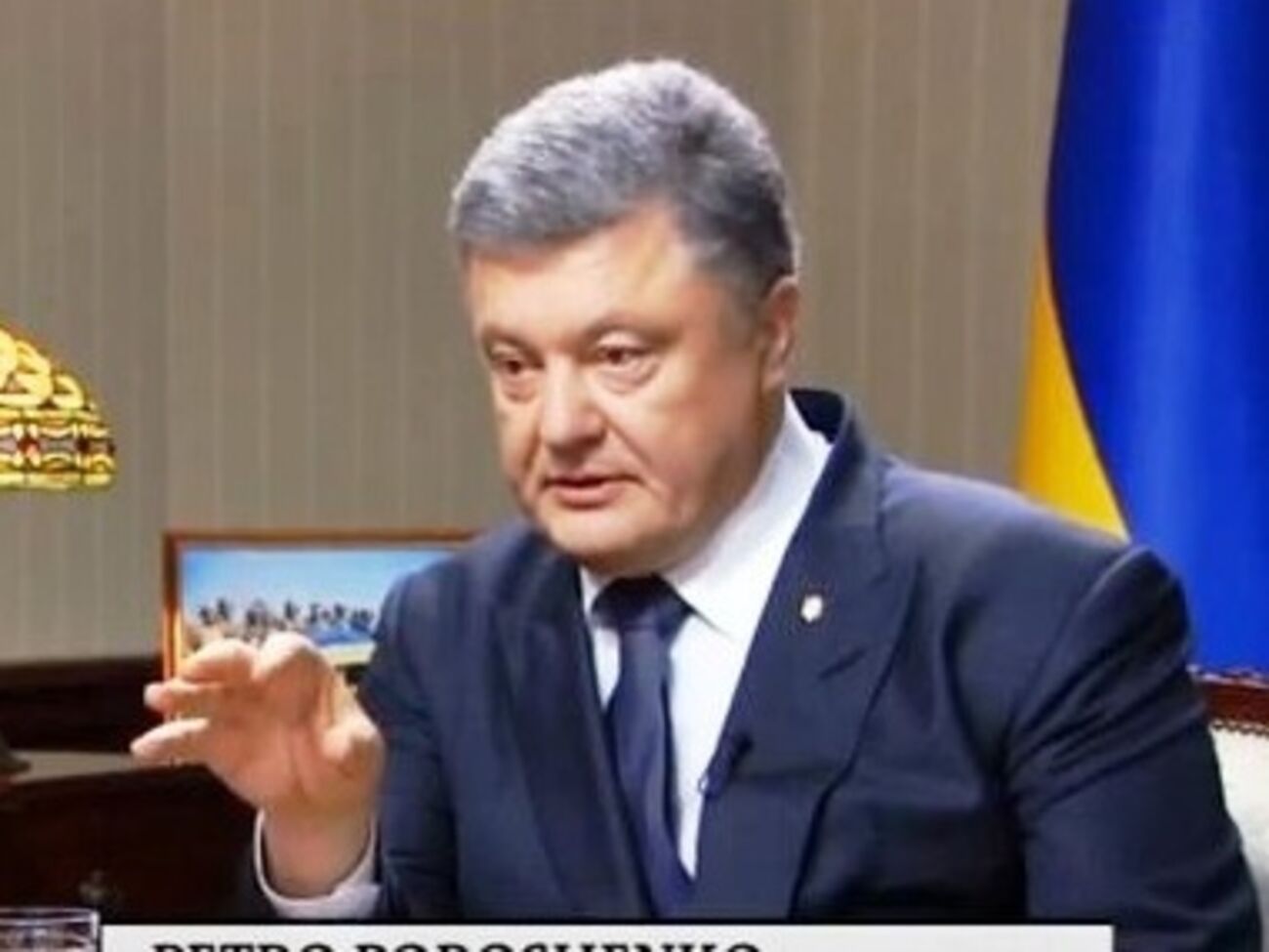 Порошенко: Если стандарты жизни в Украине станут выше, если получим безвизовый режим, люди в Крыму захотят быть украинцами