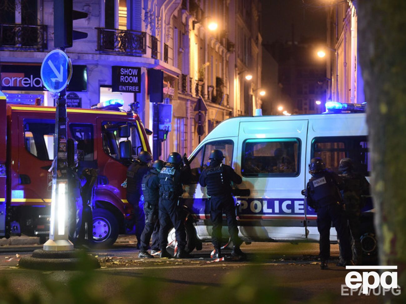 В номере одного из парижских террористов найдены шприцы и резиновые трубки