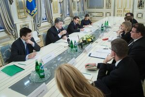 Вальстрем и Линкявичюс заверили Порошенко, что Европа не забыла об Украине