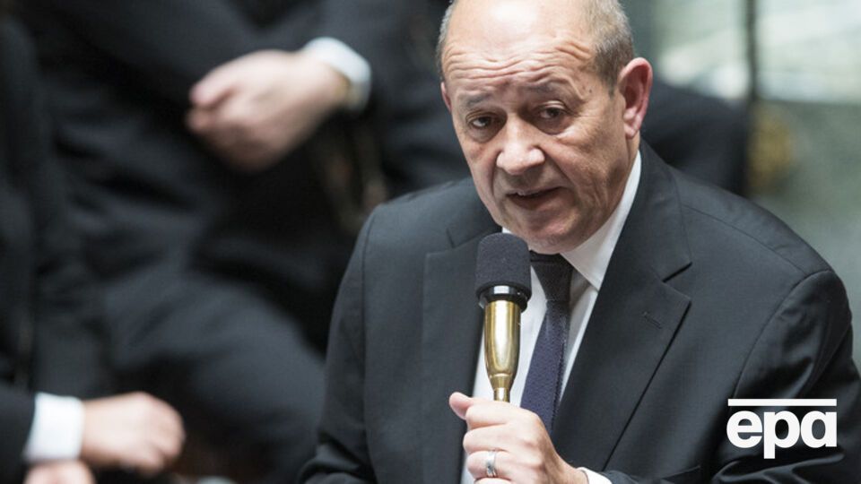 Министр обороны Франции Жан-Ив Ле Дриан: Французские ВВС нанесли очередной удар по столице террористов ИГИЛ Ракке