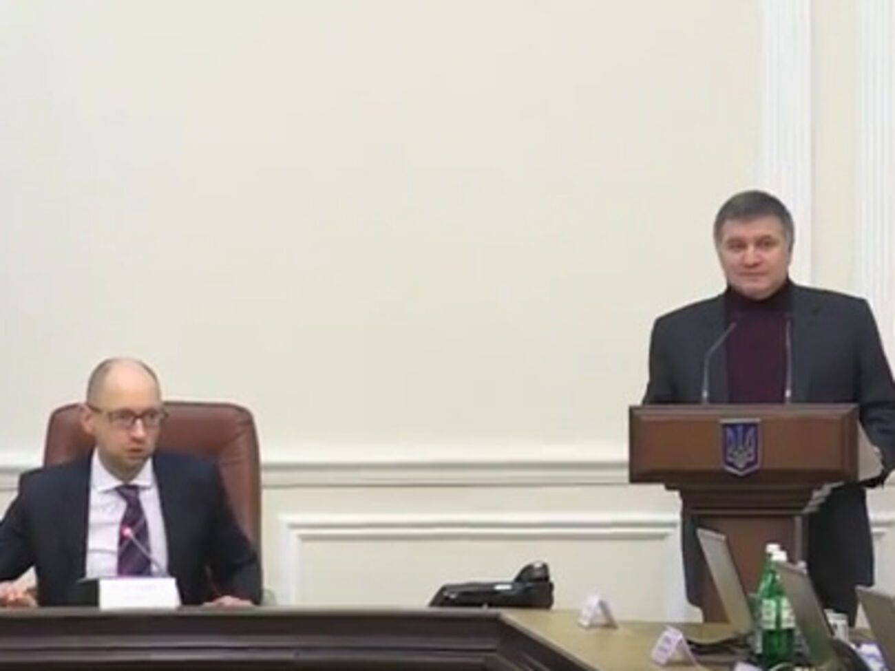 Аваков: Кабмин поддержал предложение об аннулировании необходимости оформления справки-счета при купле-продаже автомобиля