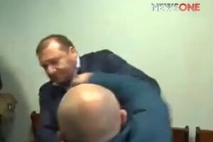 Нардеп согласился выйти для "мужского разговора" с активистом