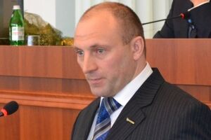 В Черкассах кандидат от "Батьківщини" обогнал действующего мэра