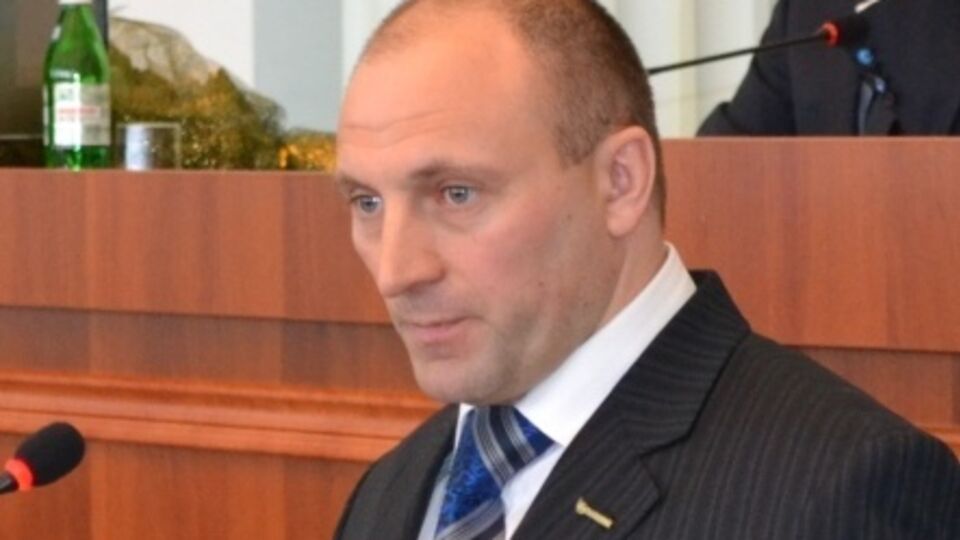 В Черкассах кандидат от "Батьківщини" обогнал действующего мэра