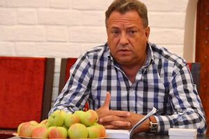 "Все повара были прикреплены к отдельной поликлинике и раз в три месяца проходили медицинский осмотр".