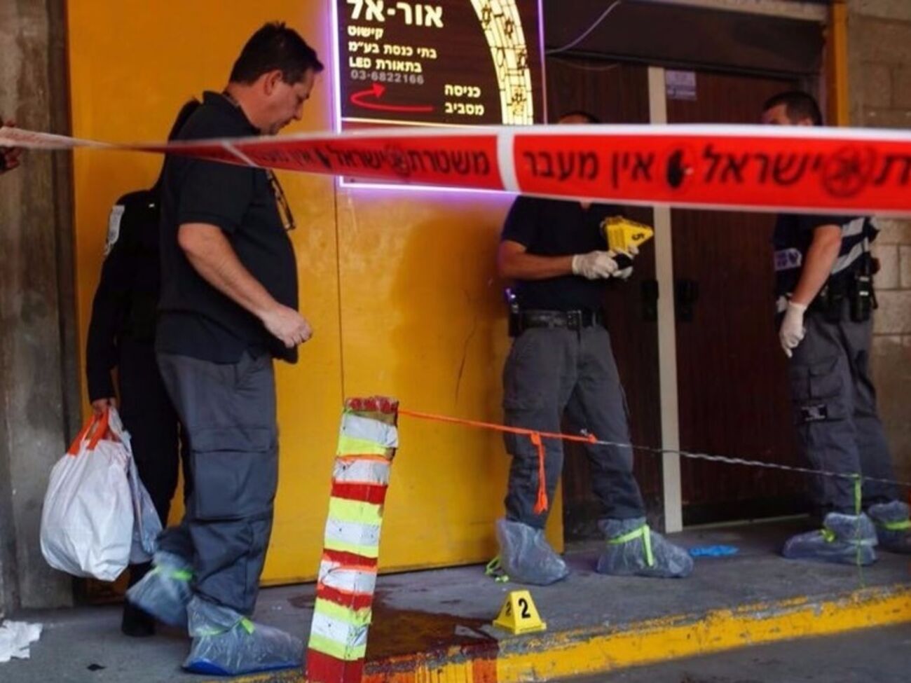 В результате теракта в Израиле погибли два человека