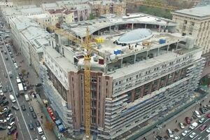 "Схемы": ЦУМ арендует землю на Крещатике по цене, которая в несколько раз ниже рыночной. Фоторепортаж