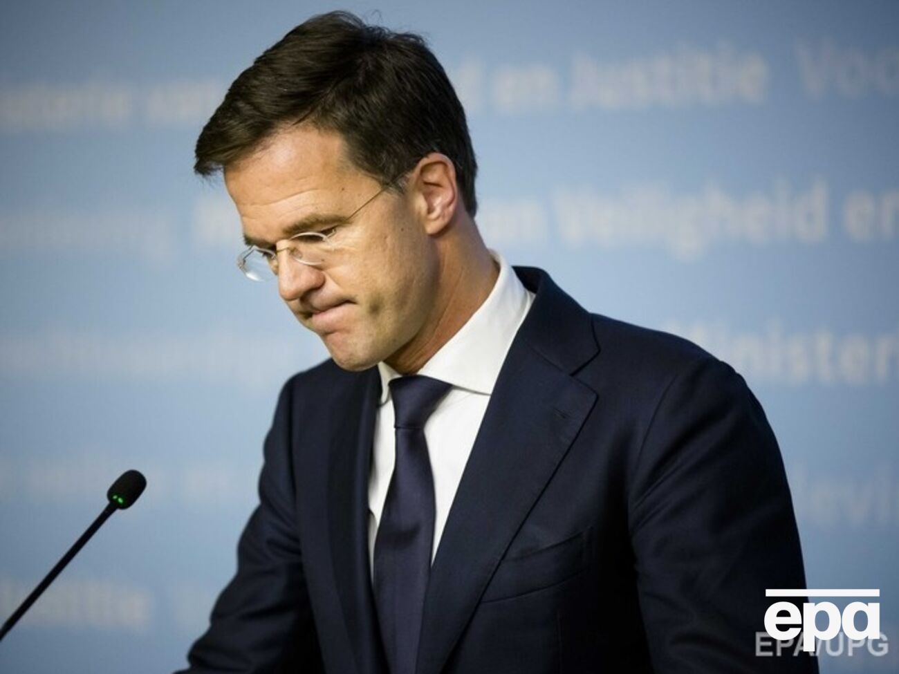 Рютте заявил, что Нидерланды могут начать бомбардировки ИГИЛ в Сирии на основании запроса Франции