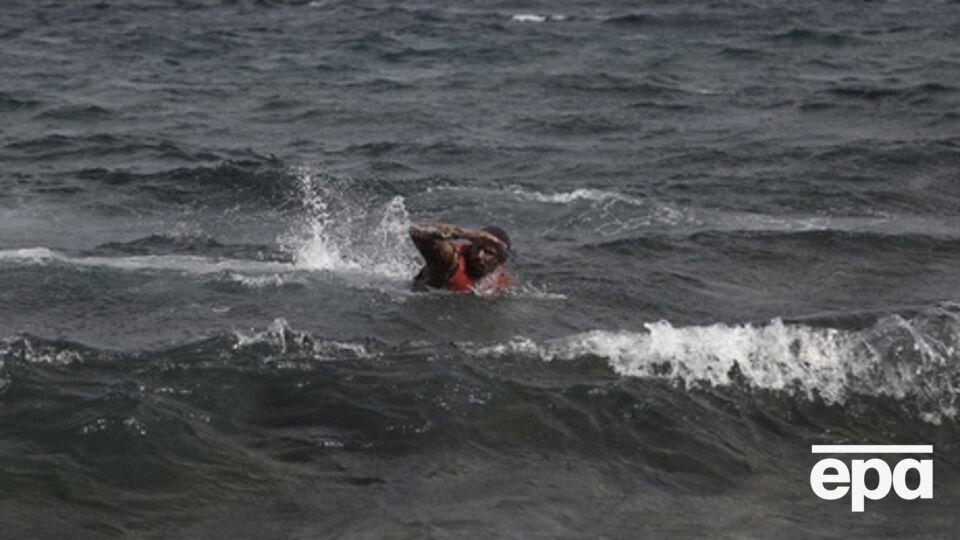 Шесть беженцев пропали без вести у берегов Греции