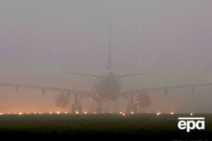 Рейсы отменяют из-за густого тумана