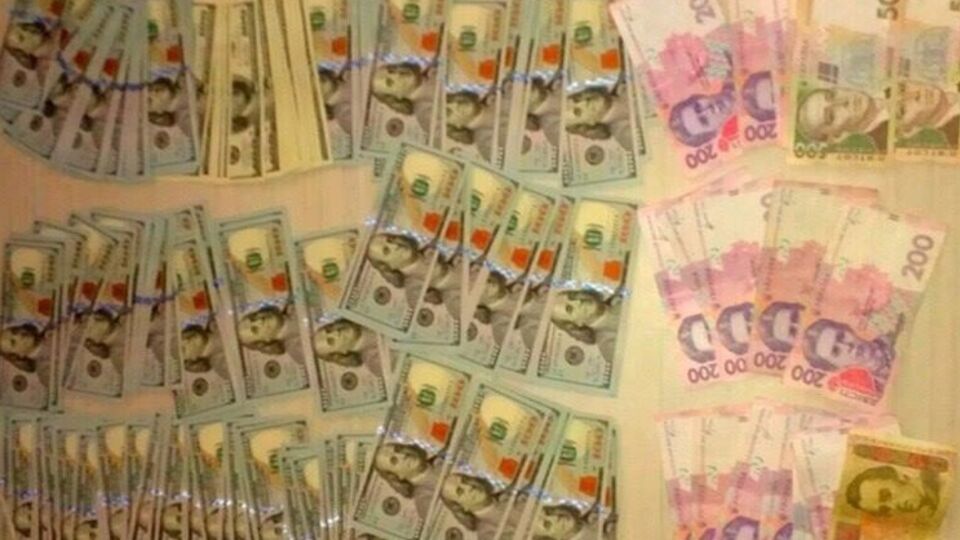 Чиновница Государственной экологической инспекции Украины попалась на взятке