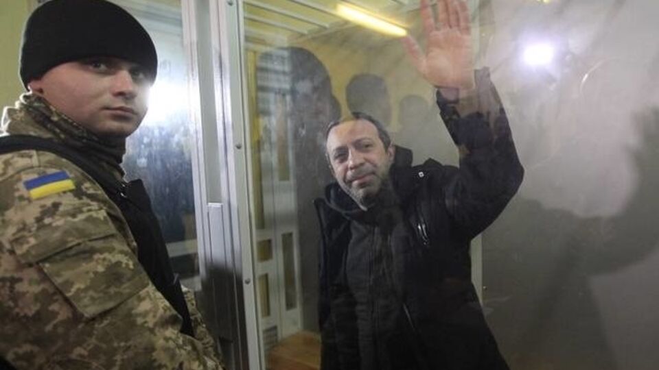 Более шести часов Корбану не могли избрать меру пресечения