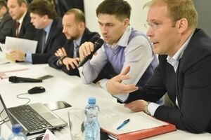 ФФУ: УЕФА показал Украине "желтую карточку"