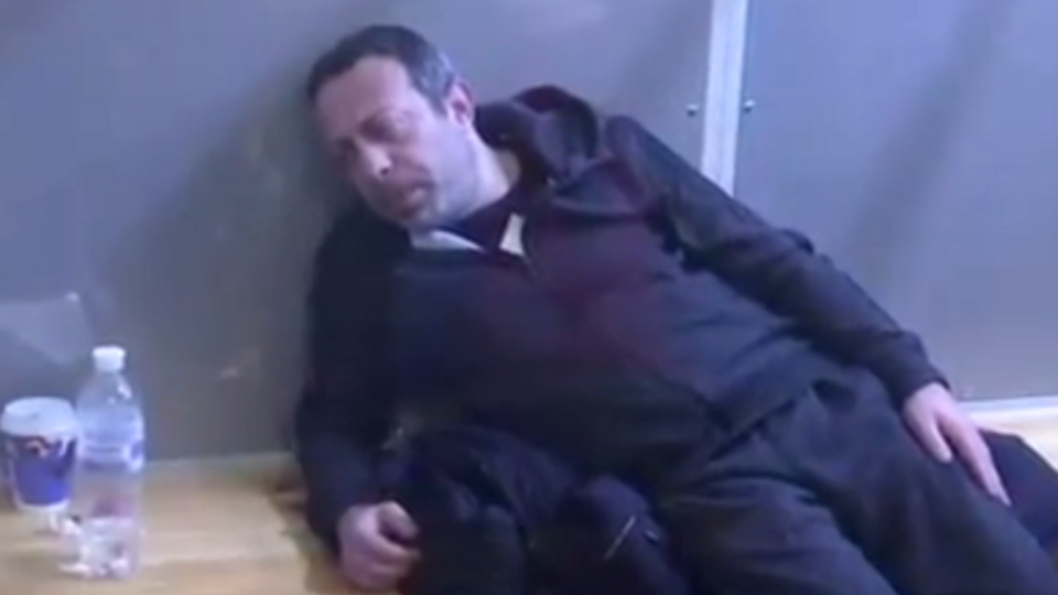 Корбан почувствовал недомогание в зале суда