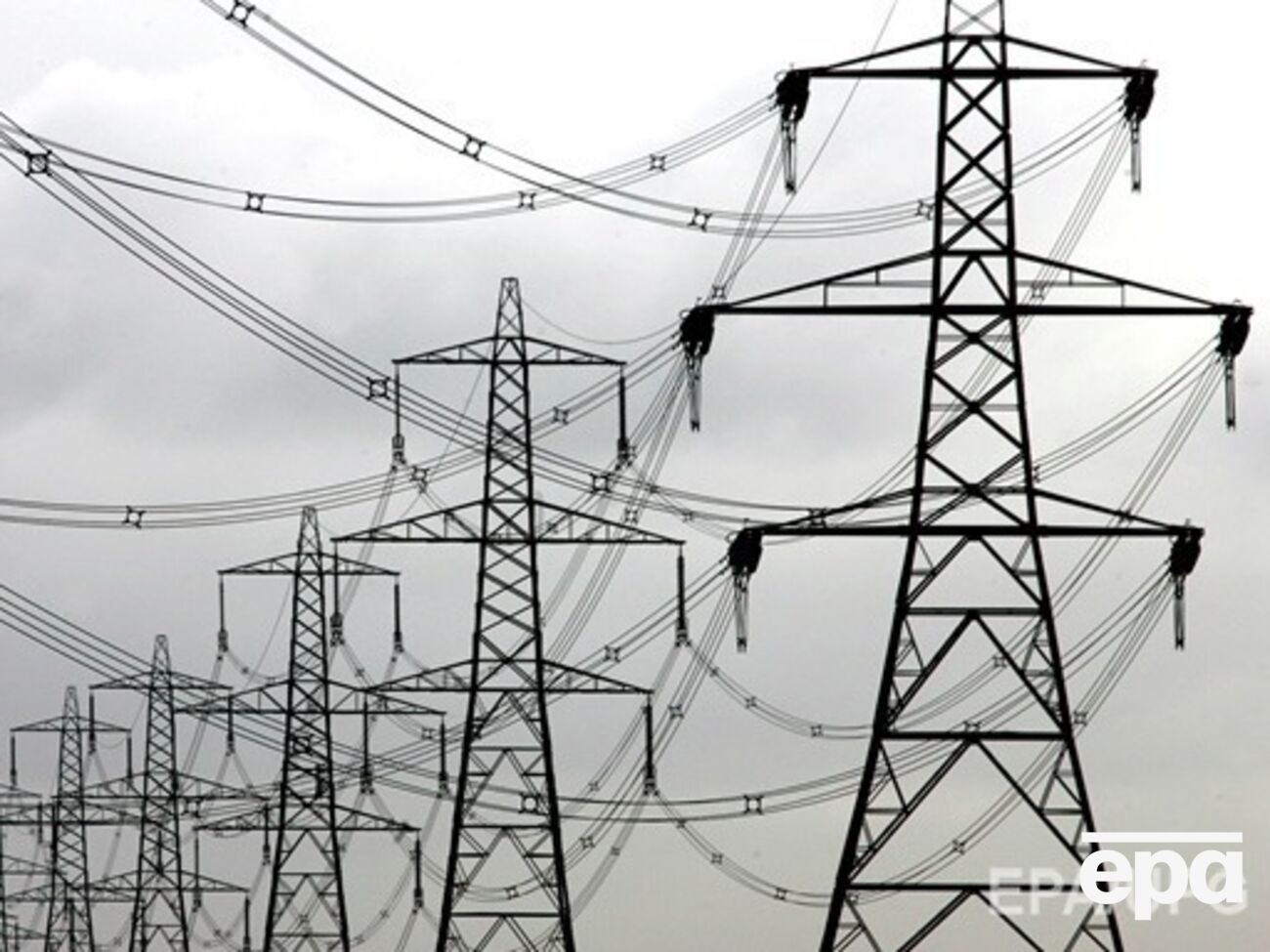 На границе с Крымом вновь повреждены электроопоры
