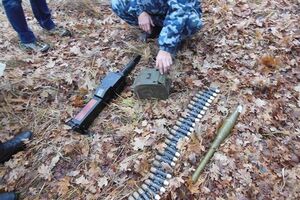 Оперативники вчера задерживали боевиков и изымали оружие