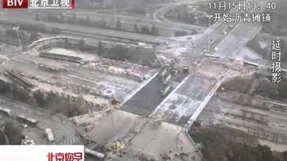 Снос старого и возведение нового моста в Пекине заняли менее двух суток