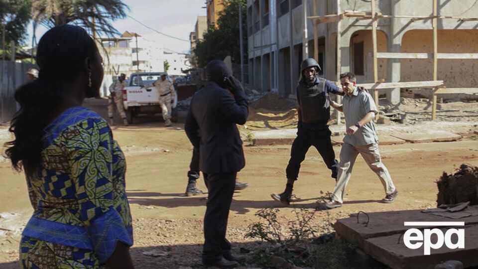 После освобождения заложников спецоперация продолжилась