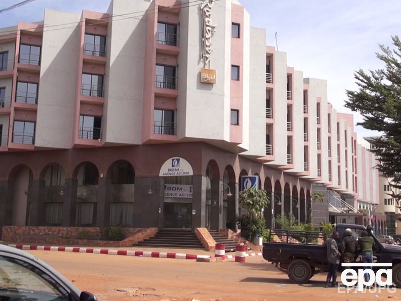 Количество погибших в результате террористической атаки на отель в Бамако выросло