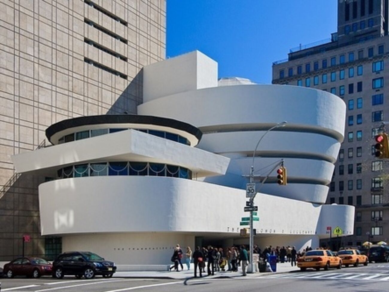 Музей современного искусства Соломона Гуггенхайма в Нью-Йорке