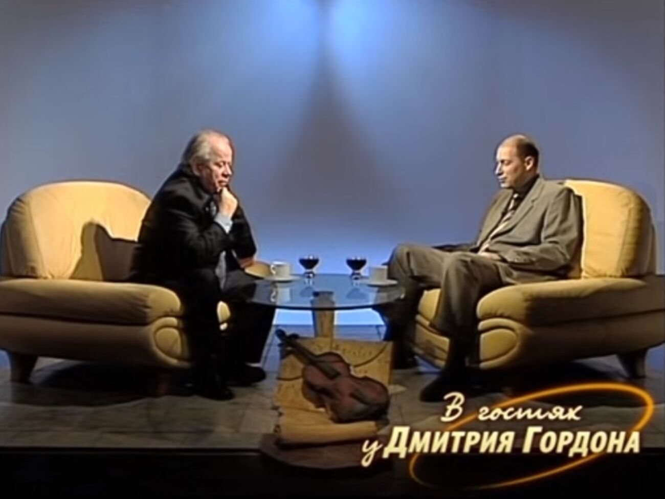 Юрий Богатиков: Выпив, я страшно любил разрывать сиреневые двадцатипятирублевки и бросать их на пол: мне нравилось, как они падали