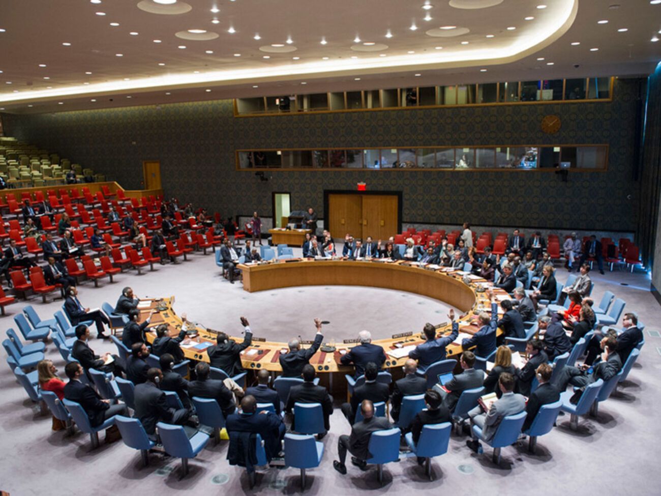 Совбез ООН призвал активнее бороться с терроризмом