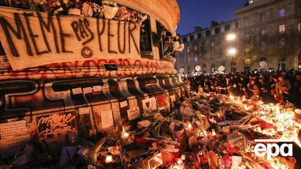 Макрон считает, что французское общество также несет ответственность за исламский радикализм