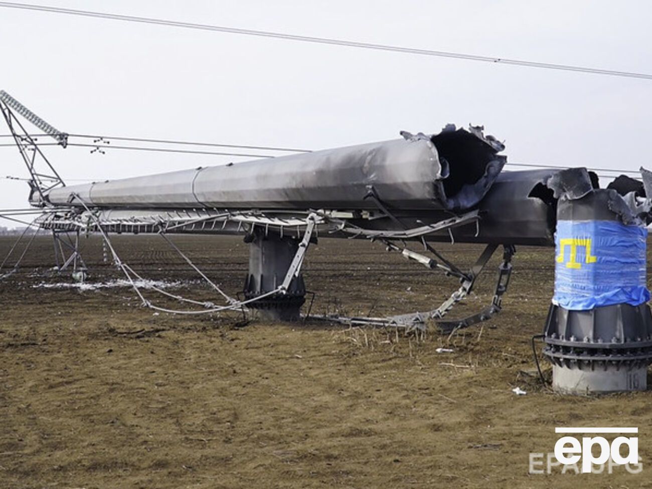 Из-за поврежденных электроопор вода в Крыму будет подаваться по графику