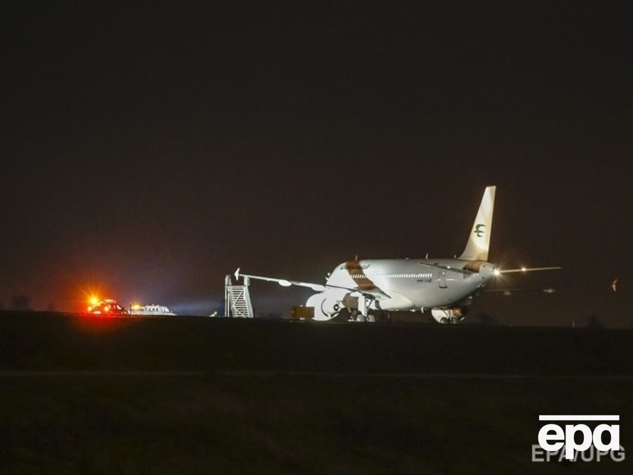 Полеты прекращены из-за угрозы попадания российских ракет