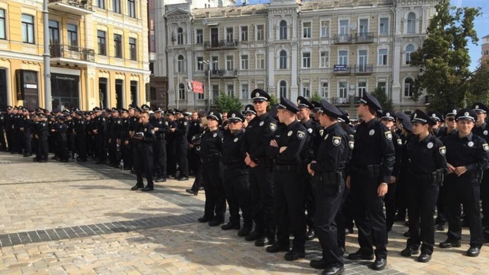 Патрульный полицейский Алексей Савкин