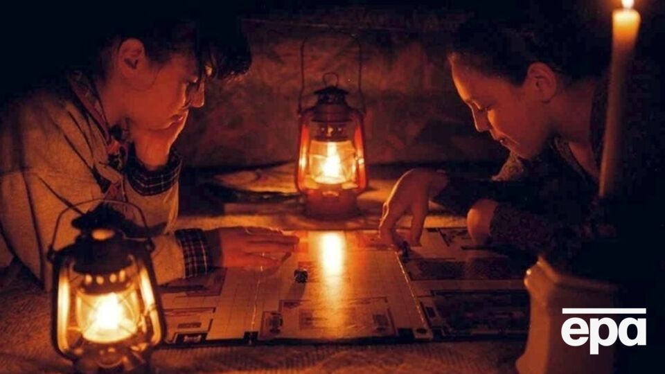 Возможно, Крым проведет с перебоями света еще месяц