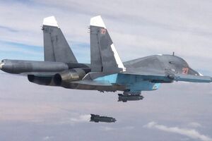 Нефтехранилища, контролируемые террористами, являются одними из основных источников их финансирования, заявляют в минобороны РФ