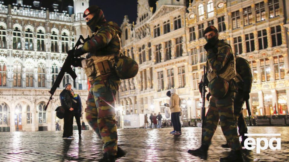 Полиция в Брюсселе остается в повышенной готовности