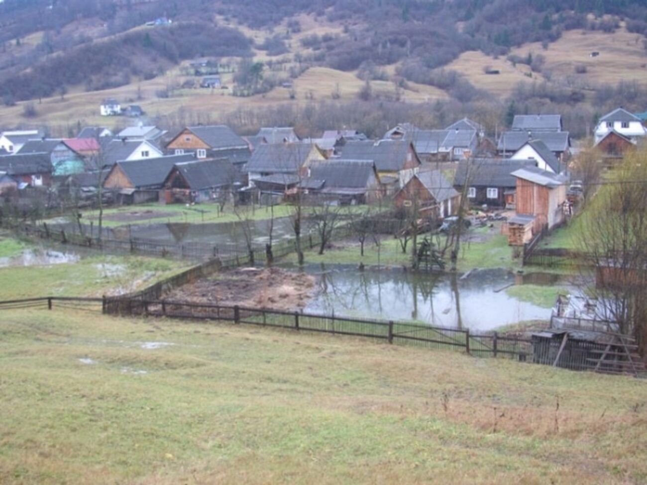 В Закарпатье наблюдается спад уровня воды