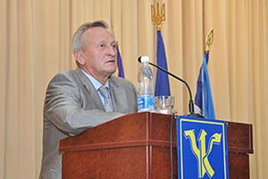 Ректора МАУП Анатолия Подоляку отстранили от должности из-за ДТП