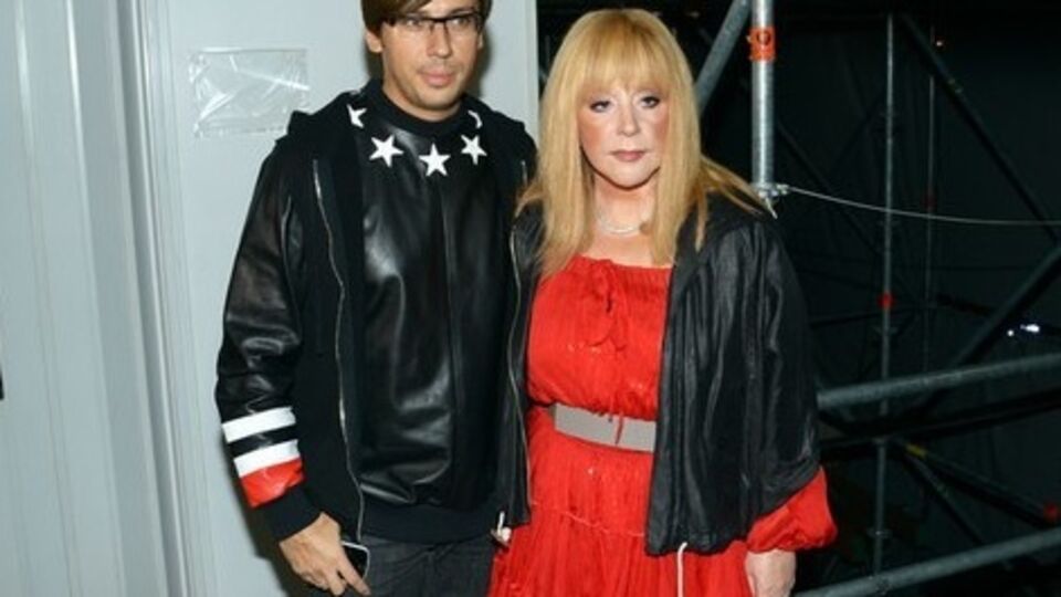 Галин сам изучал французский язык, поэтому сможет помочь детям, если возникнут трудности в его изучении