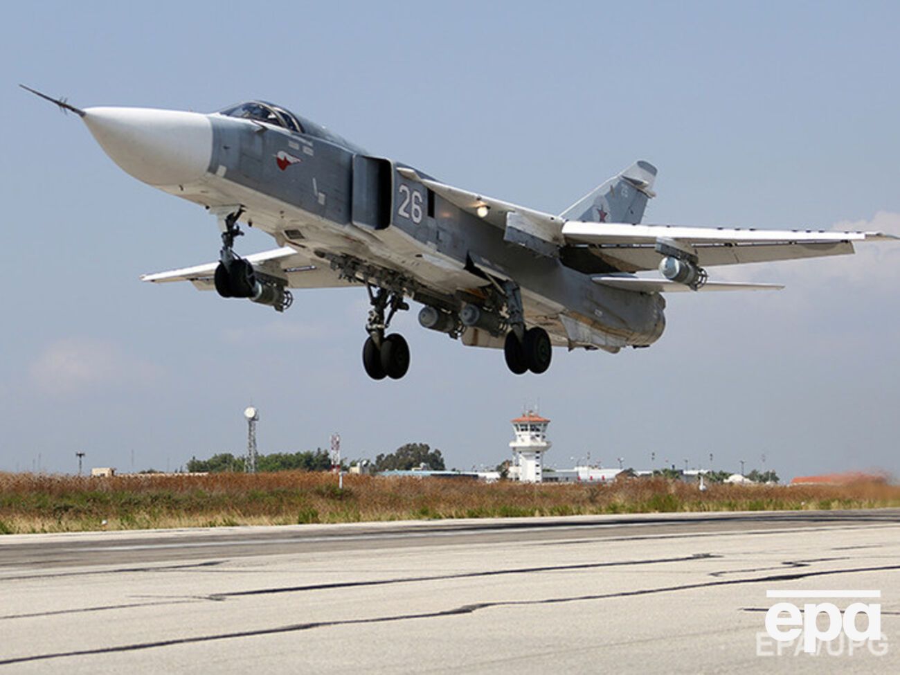 Один из пилотов Су-24, вероятно, погиб, заявили в Генштабе РФ