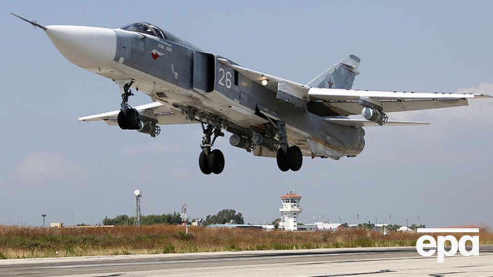 Один из пилотов Су-24, вероятно, погиб, заявили в Генштабе РФ